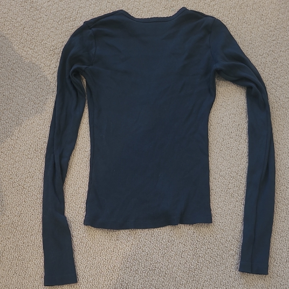 Brandy Melville | Navy Ribbed Top - Picture 7 of 8